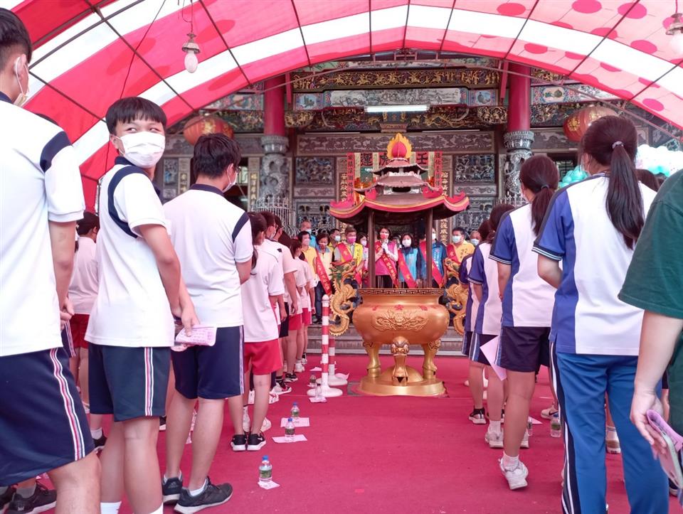 04月份鎮政活動剪影1110413考生祈福-福安宮~